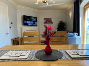 2 Castle Hume Court Holiday House - Image 3