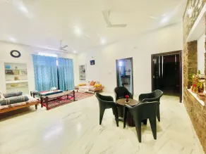 Villa by the Hill | Spacious & Peaceful 3BHK Stay - Image 3