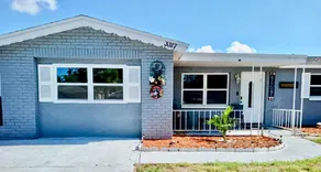 Convenient, close to sun & fun! - - Image 2