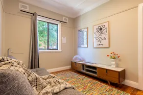 Sunny 2.5BR House, 6 min walk from train station - Image 4