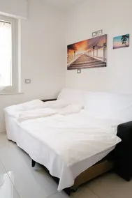 Lara’s House - Image 5