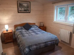 Grove View log house - Image 4