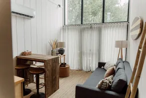 Stylish Tiny Cabin Pitrog - Image 3
