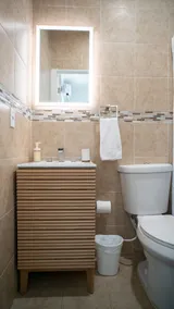 Stylish Studio Near Wynwood & Design District - Image 5