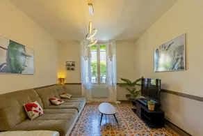 Family House with private garden & swimming pool - Image 4