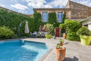 Family House with private garden & swimming pool - Image 2