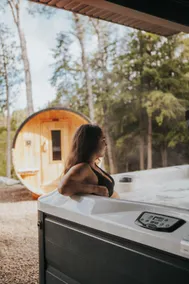 Raven Cliff - Lakeside Cabin w/ Hot Tub + Sauna - Image 5