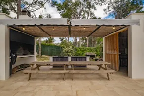 Family House Private Pool Barbecue Eclipse 2026 - Image 3