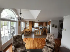 Martineaulac / waterfront / large chalet - Image 3