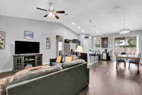 Perfect Getaway Home! Close to Rainbow Springs! - Image 5