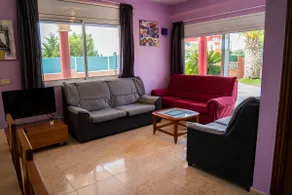 Vista Cunit es una gran casa con piscina, barbacoa - Image 4
