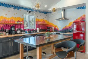 1.5 Acres! Joshua Trees Spa Art Firepit BBQ Games - Image 2