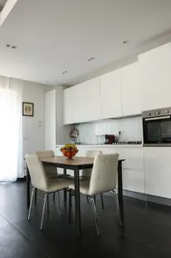 160-m² penthouse, 3 bedrooms, parking, in the city center - Image 5