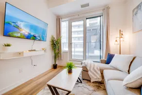 Modern and Cozy in Central KW with Gym - Image 2