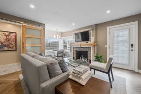 Designer's Hillside Cottage! 1BR - Image 3