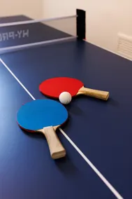 Flatzy - Sleeps 16 Near Football Ground & Ping Pong Table - Image 4
