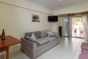 Saint Nicholas Apartment - Image 3