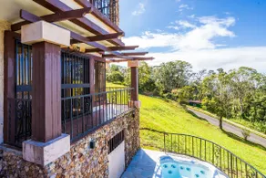 House in Boquete w/ King Beds, A/C & Hot Tub - Image 5