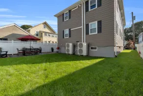 Absolutely Gorgeous 3 Bedroom Close to Boston - Image 2