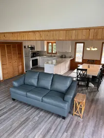 Outrigger's Inn - Image 5