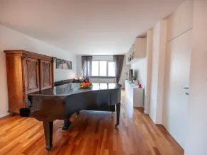 Lovely City Center Home - Image 2