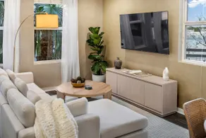Casa Amalfi® Designer 2BR Condo w/ Gym, Pool - Image 3
