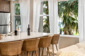Casa Amalfi® Designer 2BR Condo w/ Gym, Pool - Image 4