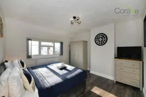 3BDR Blissful living for Contractors and Families - Image 3