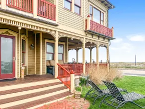 Panoramic View Ocean Front Entire Victorian House - Image 3