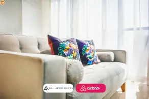 Snug studio with kitchenette, smart TV - Image 2