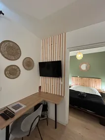 Renovated studio with pool and Wi-Fi - Image 4