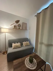 Renovated studio with pool and Wi-Fi - Image 3