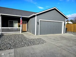 Modern WW Retreat Near WWU & Wineries- EV Charger - Image 2