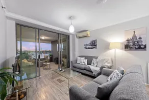 Spektakulär Riverside Apartment ~ Brisbane CBD! - Image 3