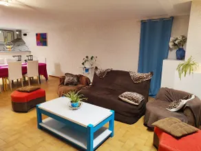 Spacious garden level, swimming pool, foosball table - Image 3