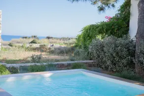 Bohu Residence • Garden Villa with Jacuzzi - Image 3