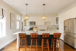 The Gateway Getaway Families | Near Park & Dining - Image 2