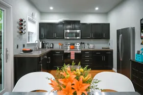 Vibrant, Walkable & Pet Friendly - Image 2