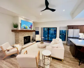 NEW | Spacious Luxury home | 7 BEDS | Pets Welcome - Image 2