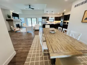 NEW | Spacious Luxury home | 7 BEDS | Pets Welcome - Image 3