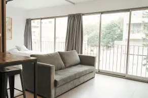 FIVE | Modern Studio | Sleeps 2 - Image 5