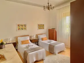 Hostly - Villa Elisa - Between Pisa and Lucca - Image 5