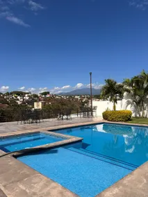 Apartment 5 minutes from downtown Cuerna • Pool and garden • - Image 3