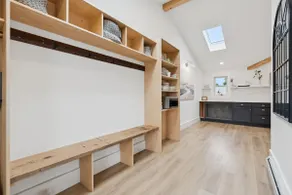 Stylish New Apartment Near Willard Beach w/ Yard - Image 5