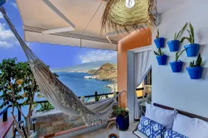 Beachfront Terrace & Ocean Access & Pool - Image 2