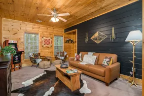 Blackberry Cabin - Wineries/Hot Tub/EV Charger - Image 4