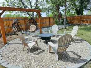 Bonita Home /AC/Fire Pit/SwingChairs/BBQ/PatioDeck - Image 3