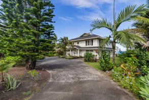 Pele's Paradise- Absolute Oceanfront with A/C! - Image 3