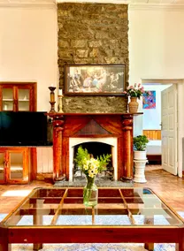 Cedar Manor, The English Cottage - Image 2