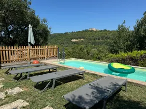 House not overlooked with views and pool - Image 3